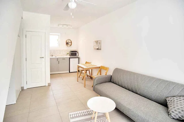 Duplex Einzimmerwohnung in Baosici – 20m vom Meer Entfernt mit Terrassen — photo 4